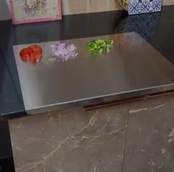 Stainless Steel Chopping Board (35x31cm) - Springkart 