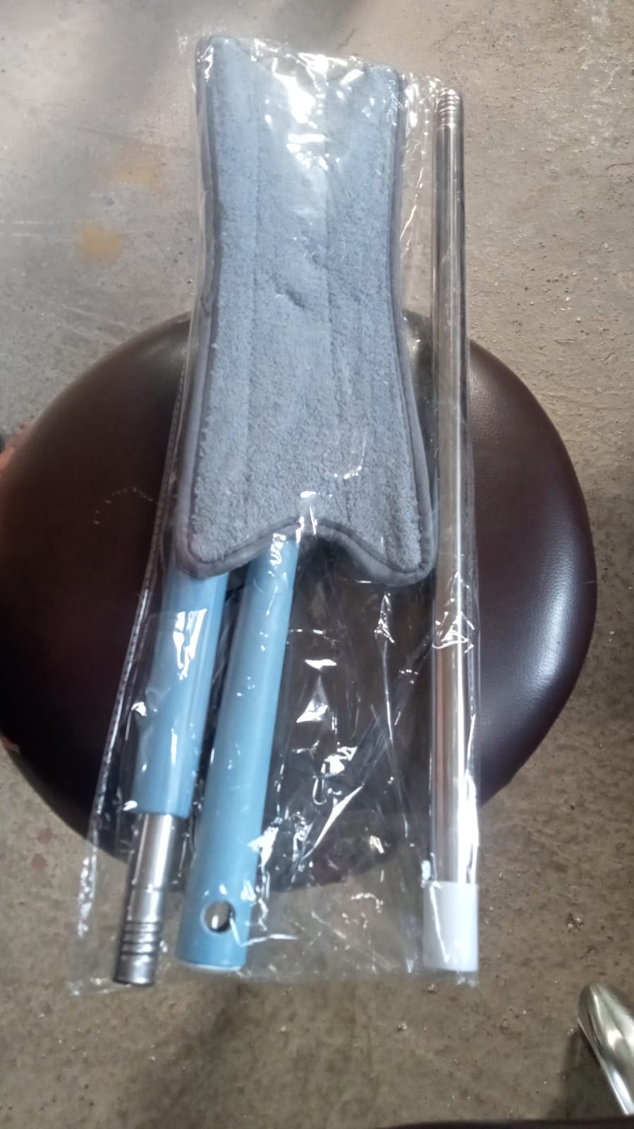 Adjustable 360° Flat Hand Mop: Floors, Walls, Ceilings (Easy Squeeze) - Springkart 