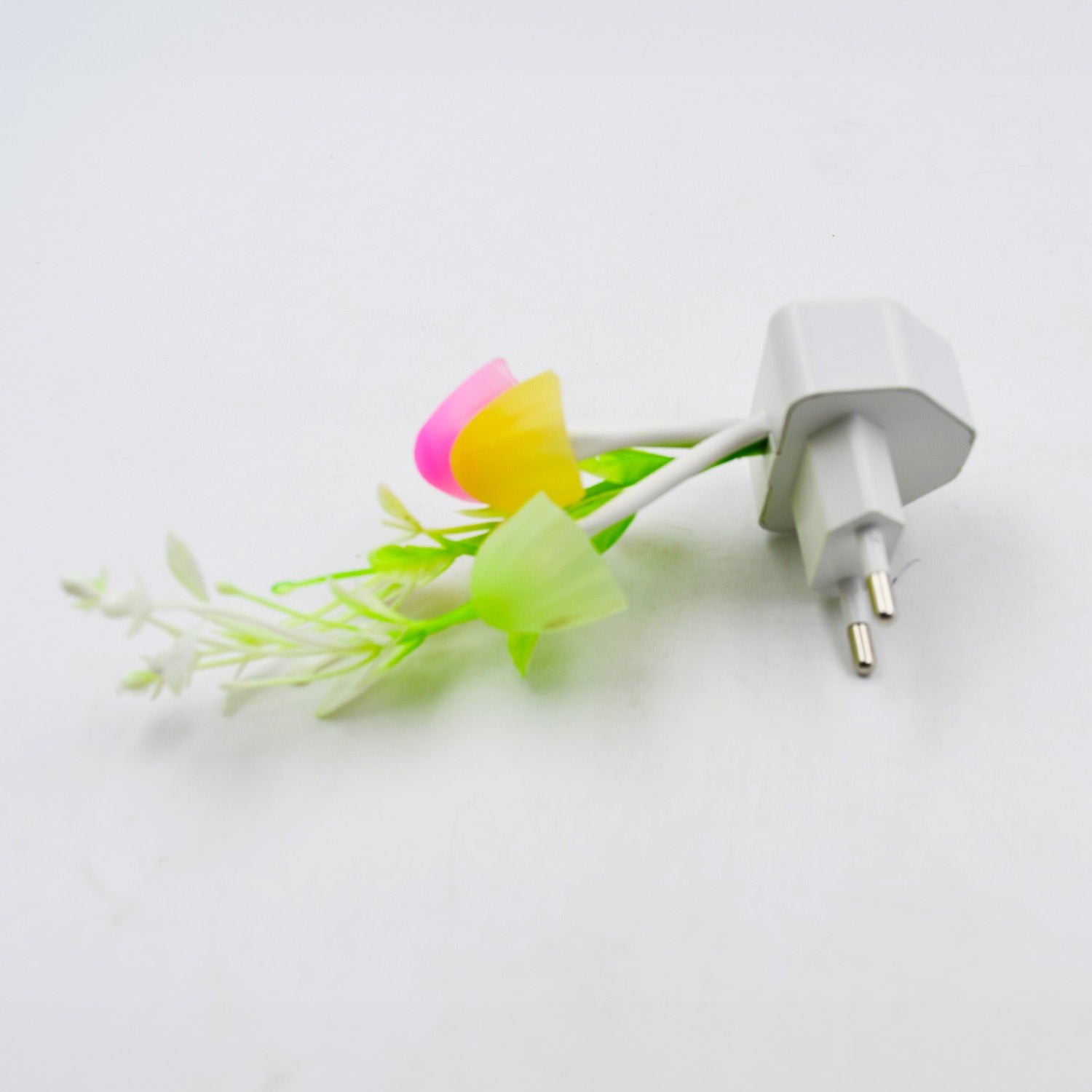 Fancy Color Changing LED Mushroom Night Light Kids Beautiful Color LED Illumination Automatic On / Off Light Sensor Night Lamp - Springkart 