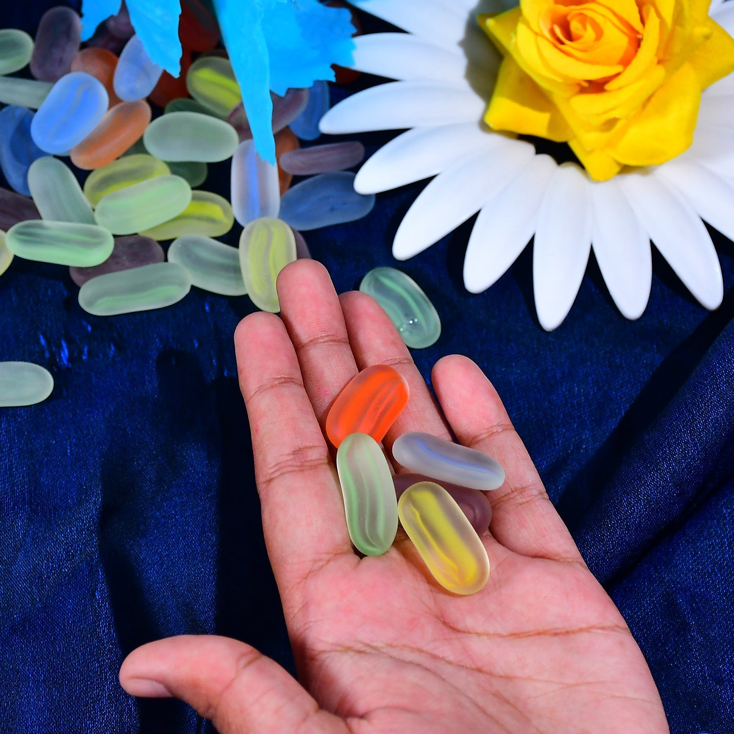 Glass Gem Stone, Flat Round Marbles Pebbles for Vase Fillers, Attractive pebbles for Aquarium Fish Tank. - Springkart 