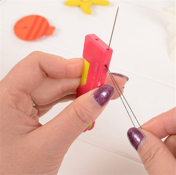 Automatic Needle Threading Device (Multicolour) - Springkart 