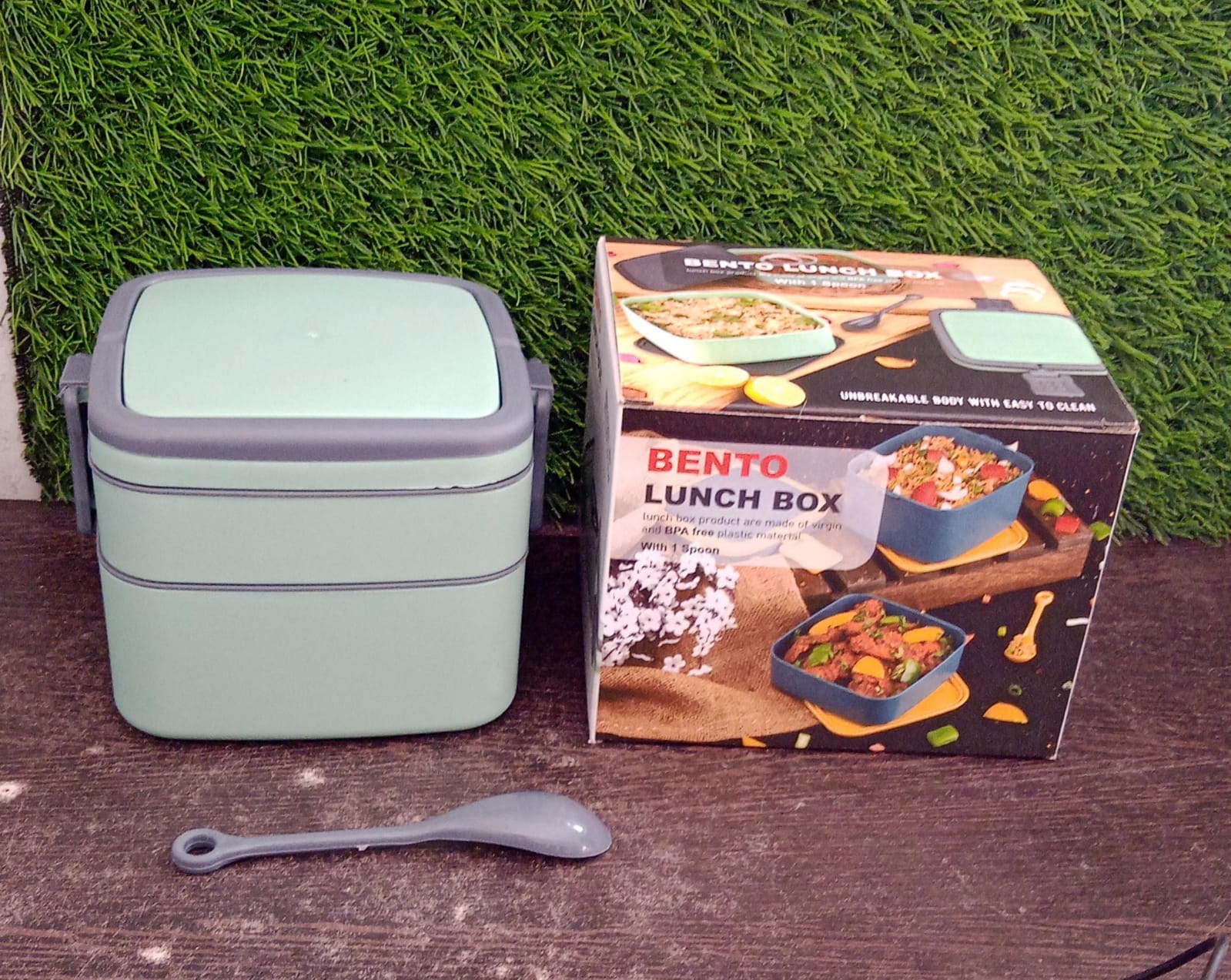 GREEN DOUBLE-LAYER PORTABLE LUNCH BOX STACKABLE WITH CARRYING HANDLE AND SPOON LUNCH BOX , Bento Lunch Box - Springkart 