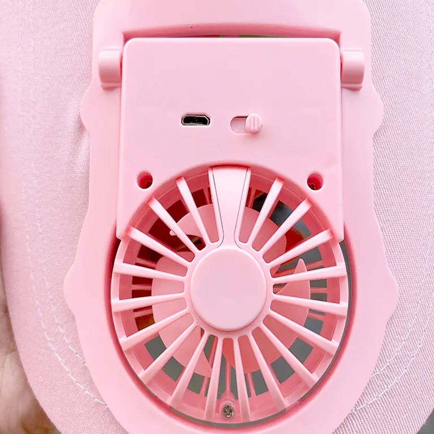 Rechargeable fan for headwear