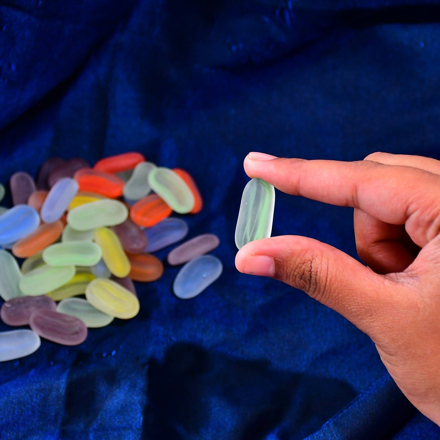 Glass Gem Stone, Flat Round Marbles Pebbles for Vase Fillers, Attractive pebbles for Aquarium Fish Tank. - Springkart 