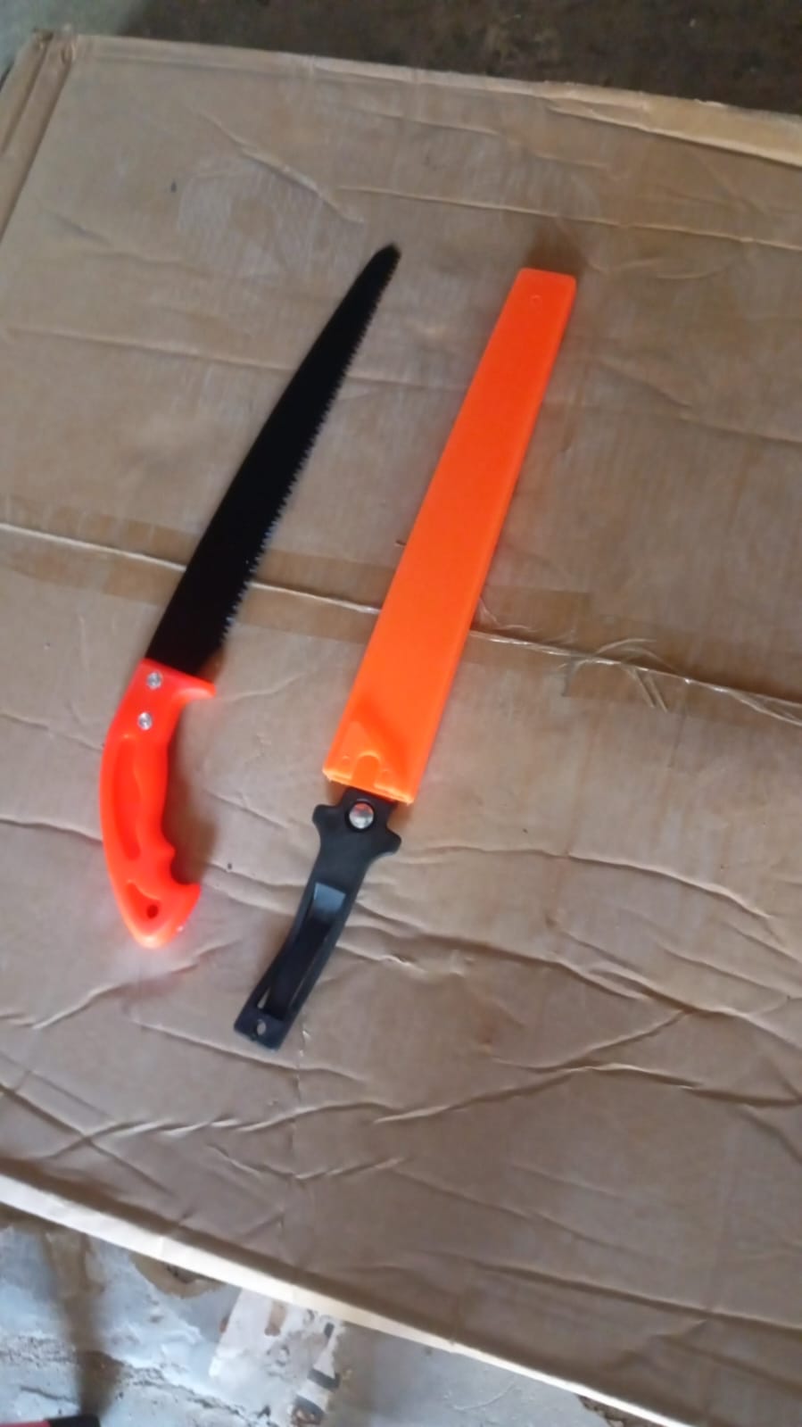 Hand Pruning Saw For Tree Branch Cutter (1 Pc With Cover) - Springkart 
