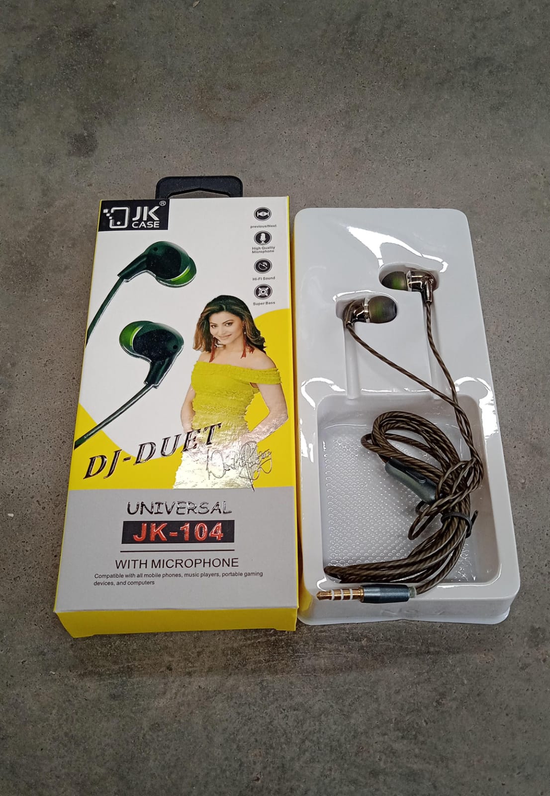 Universal Wired Earphone with Mic (1 Pc) - Springkart 