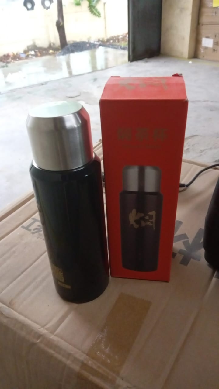 Double Walled Insulated Hot and Cold Water / Tea / Coffee Thermal Bottles (600 ML) - Springkart 