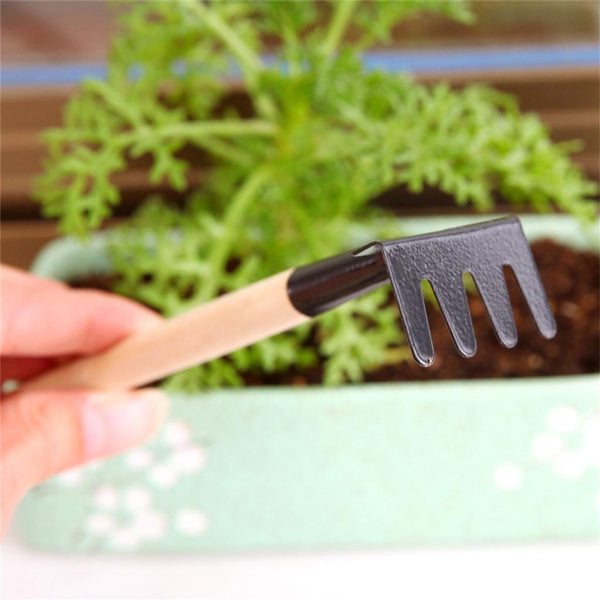 Kid's Garden Tools Set of 3 Pieces (Trowel, Shovel, Rake) - Springkart 
