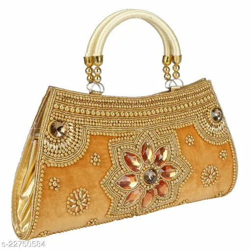 Fashionable Modern Women Clutches