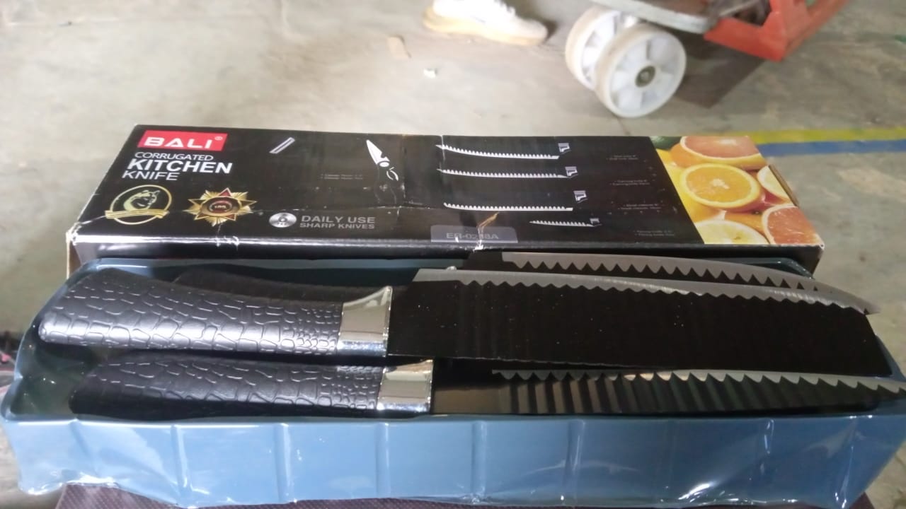 Stainless Steel Knife Set With Chef Peeler And Scissor (6 Pieces) - Springkart 