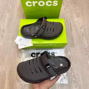 Croc.s Yukon Vista Premium Beige Clogs