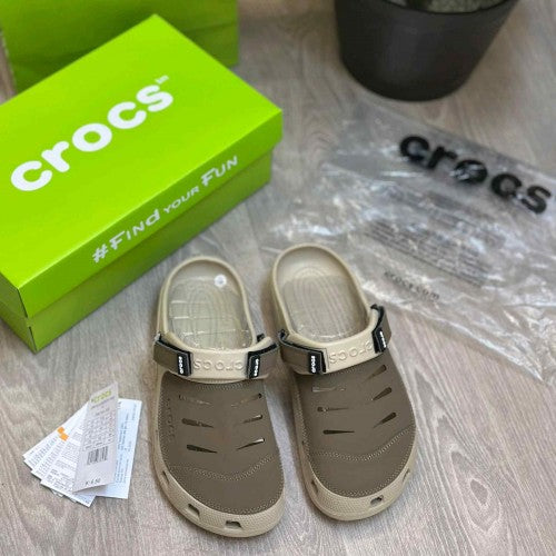 Croc.s Yukon Vista Premium Beige Clogs