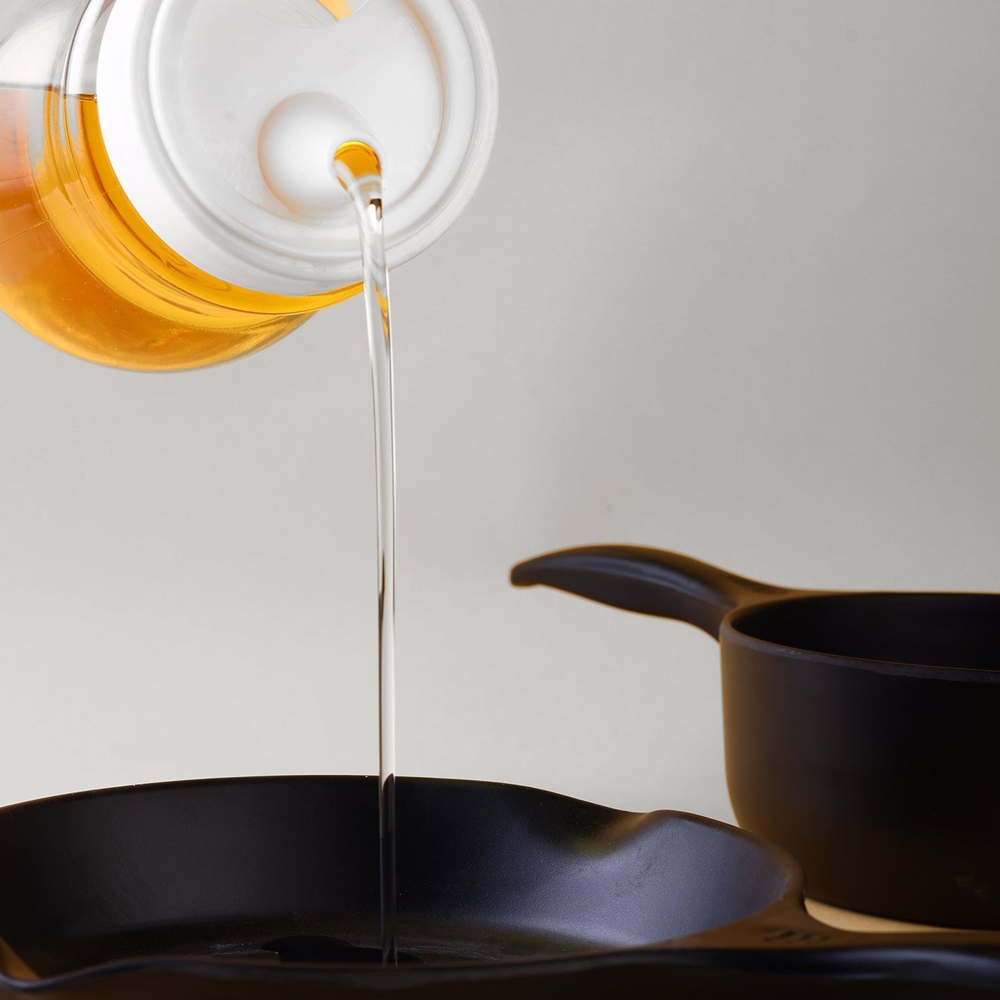 Oil Dispenser Stainless Steel with small nozzle 1000ml - Springkart 