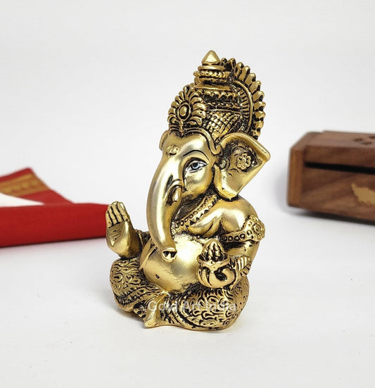 Gold Art India Ganesha Idol | Ganesh Statue for Home Decor | Ganesha murti for Office Desk, & Ganpati Idol for Car Dashboard | Unique Wedding & Birthday Gift (Gold Antique 3.5")