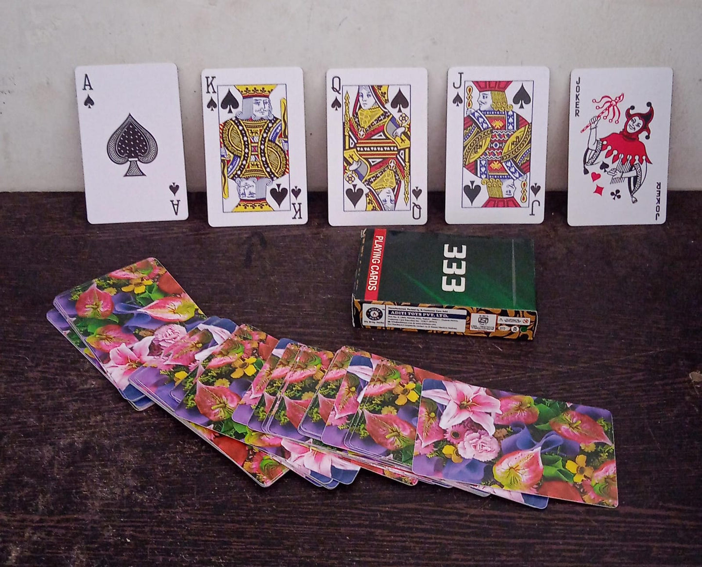Playing Cards, Luxury Deck of Cards with Amazing Pattern & HD Printing, Premium Poker Cards | Durable & Flexible - Springkart 