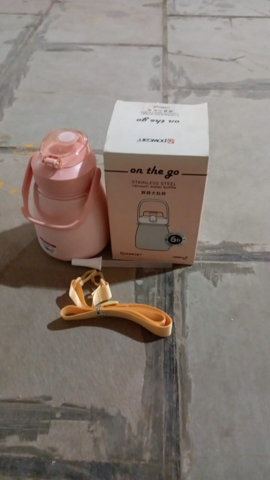 Stainless Steel Mug / Bottle Vacuum Insulated Cup with Handle & Strap (1000 ML) - Springkart 