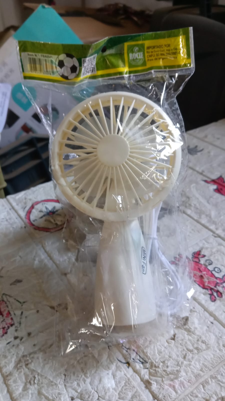 Mini Handheld Fan, Portable Rechargeable Mini Fan, Portable Easy to Carry, for Home, Office, Travel and Outdoor Use (1 Pc) - Springkart 