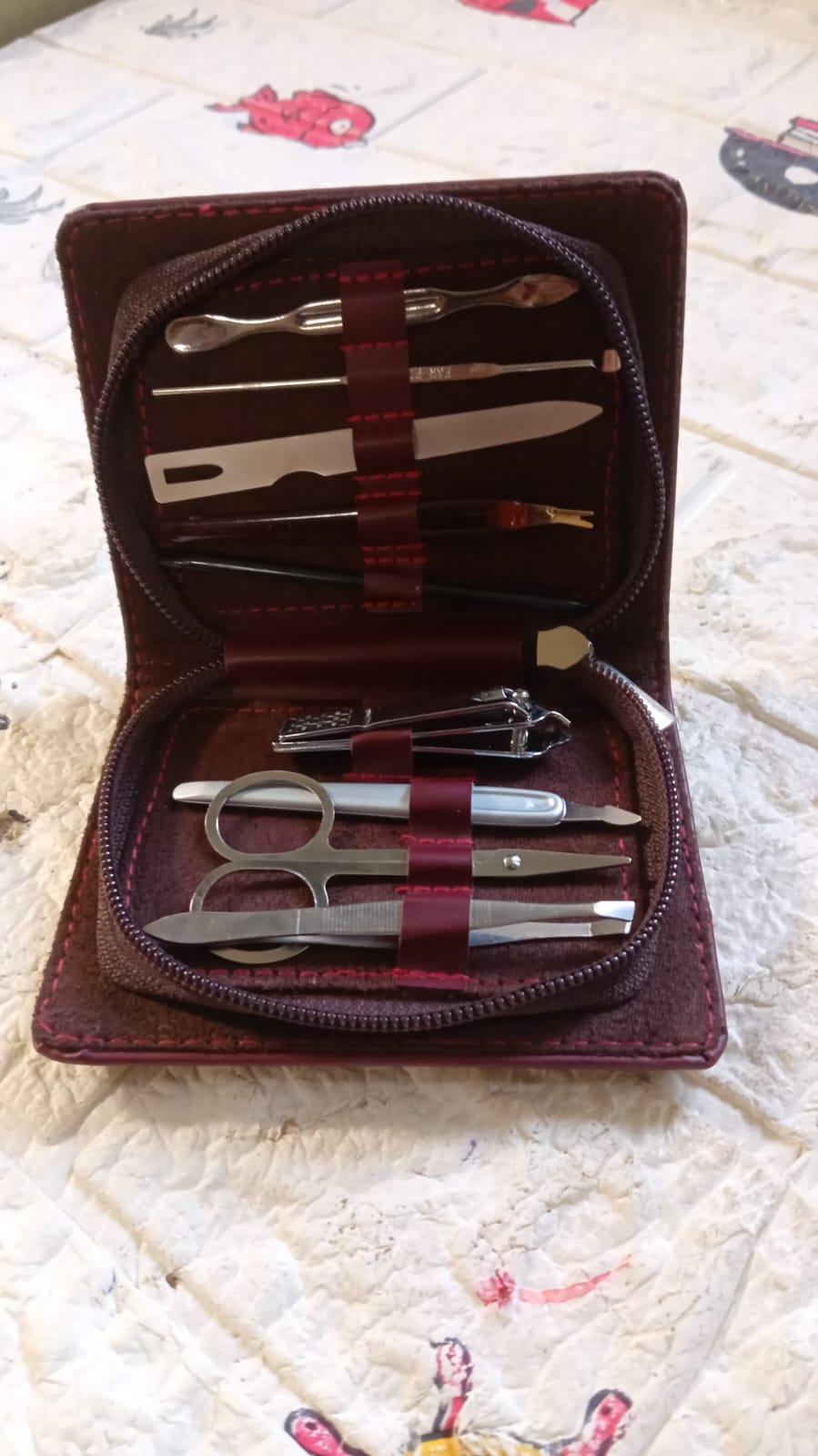 Nail Clipper Kit Fingernail Clipper, Manicure Set, Stainless Steel Nail Cutter Set ,Manicure Tool, Nail Clippers Care Tools with Lightweight and Beautiful Travel Leather Case (9 Pc Set) - Springkart 
