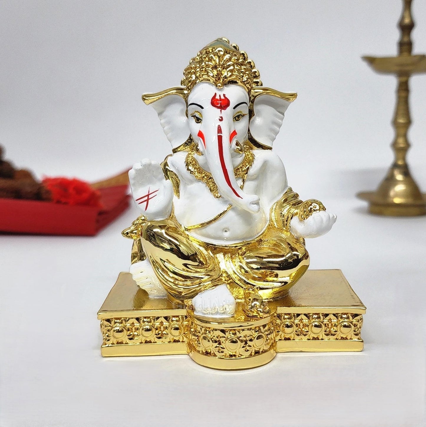 Gold Art India Gold and Silver Plated Matte Finish Ganesh Idol For Car Dashboard Ganesha Murti Ganpati Idol For Home Decor Puja Lord Ganesh Statue Gift For Office Desk Puja Room Figurine, 3 x 3 inches
