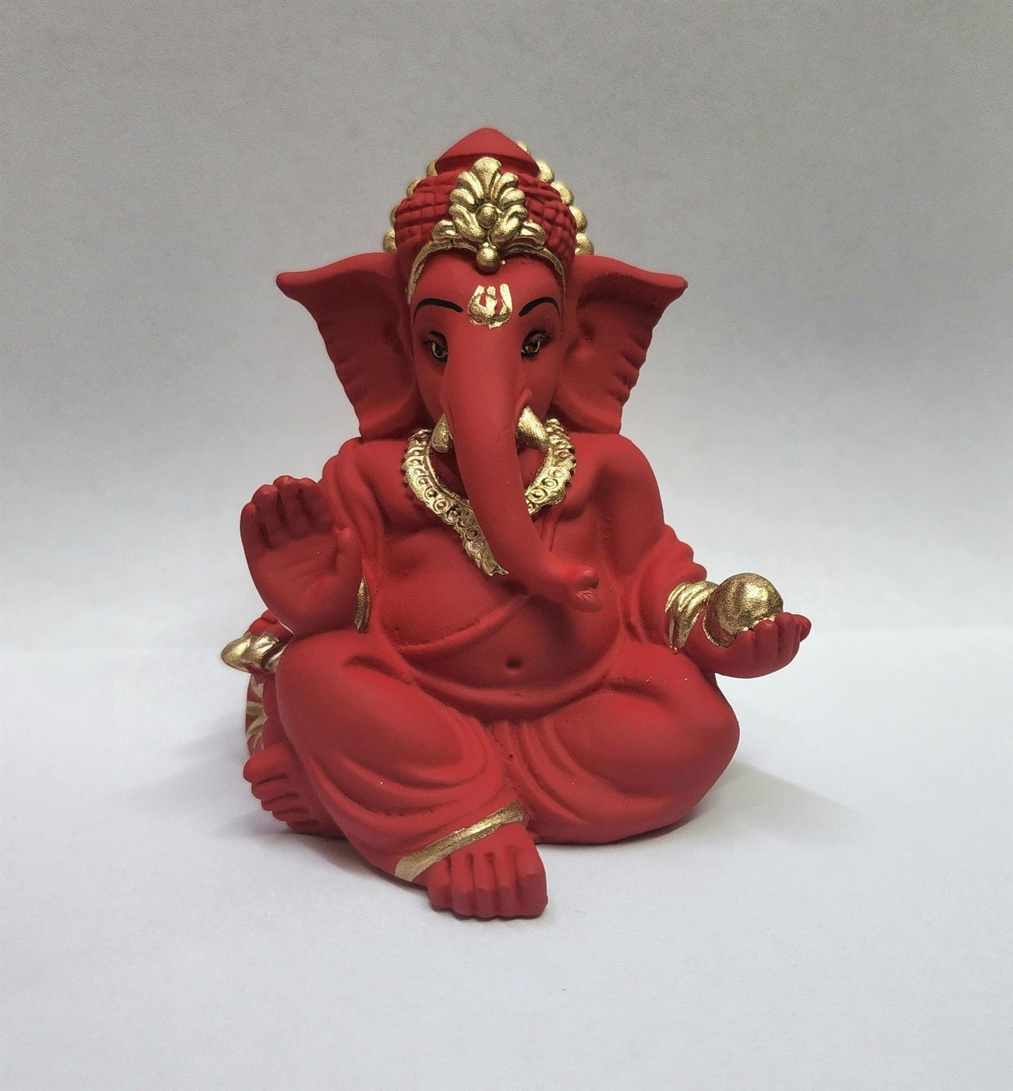 Gold Art India Gold and Silver Plated Matte Finish Ganesh Idol For Car Dashboard Ganesha Murti Ganpati Idol For Home Decor Puja Lord Ganesh Statue Gift For Office Desk Puja Room Figurine, 3 x 3 inches