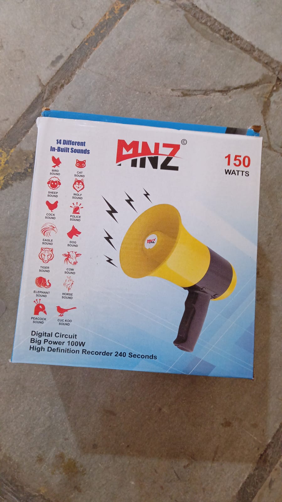 Megaphone Bluetooth 150 Watts Handheld Dynamic Megaphone Outdoor, Indoor PA System Talk / Record / Play / Music / Siren - Springkart 