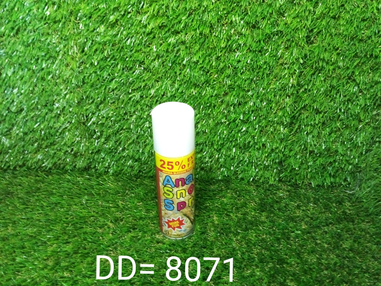 Party Snow Spray used in all kinds of party and official places for having fun with friends and others. - Springkart 