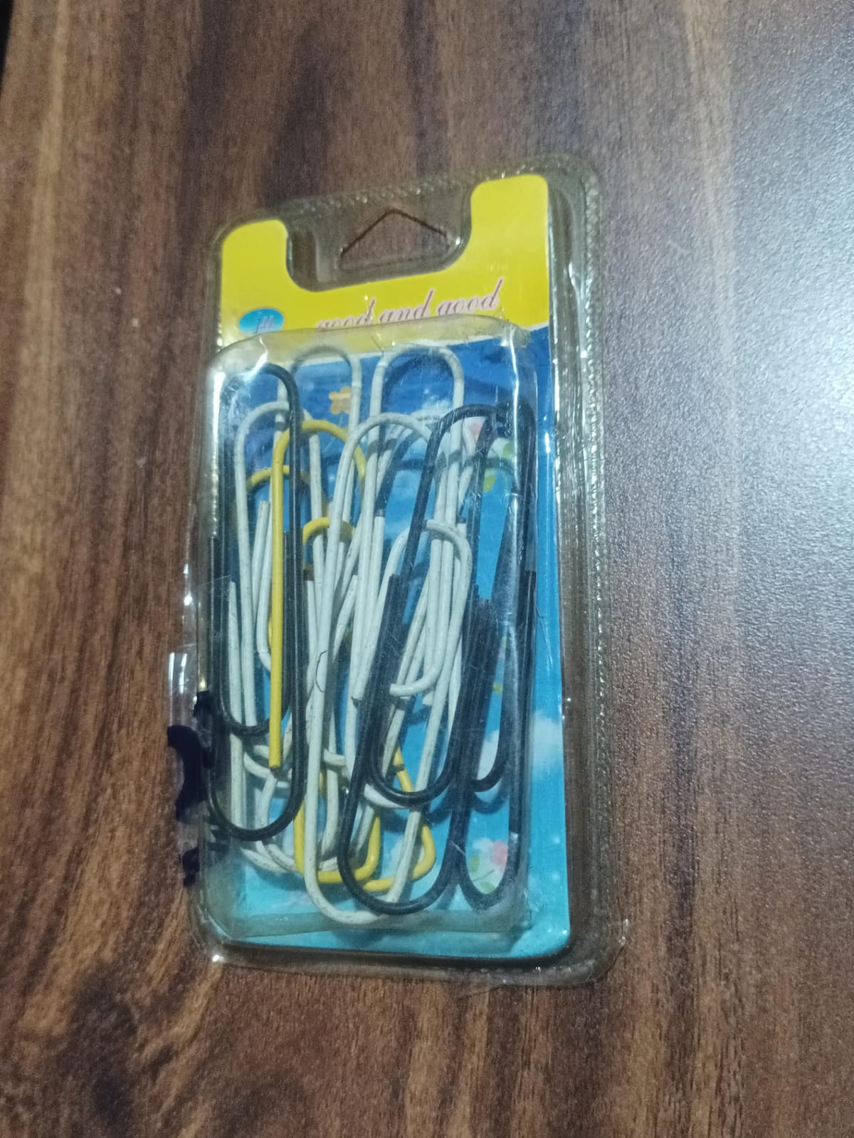 Multipurpose Assorted Color Paper Clips (10 Pcs / Big Size) - Springkart 