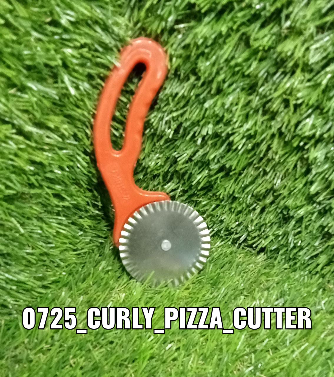 Curly Pizza Cutter / Pastry Cutter / Sandwiches Cutter - Springkart 