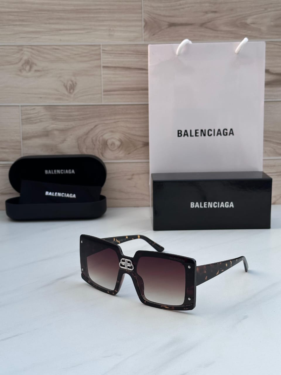 Branded Sunglasses (BALENCIAGA / LOUIS VUITION)