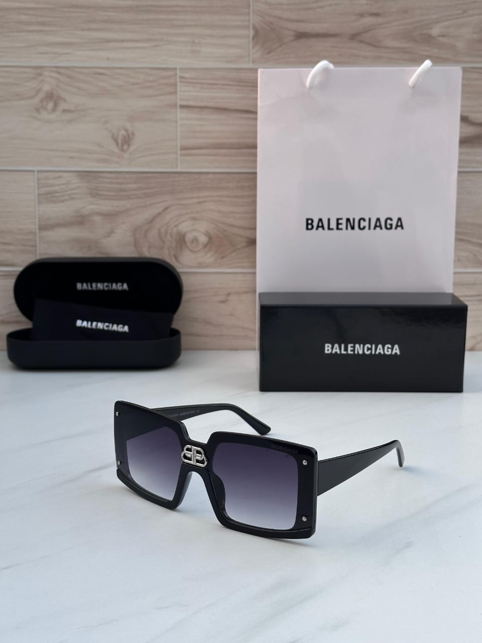 Branded Sunglasses (BALENCIAGA / LOUIS VUITION)