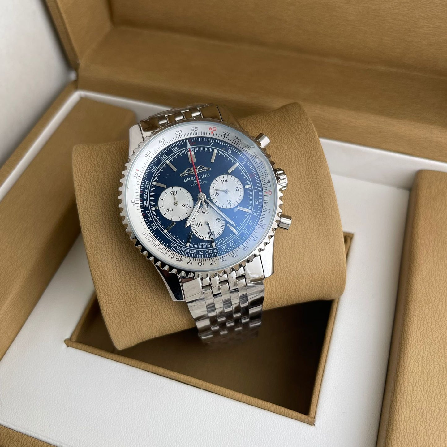 Exclusive Breitling Navitimer all-purpose Watch for your every pursuit