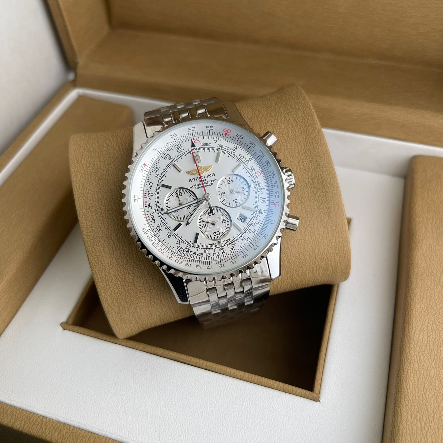 Exclusive Breitling Navitimer all-purpose Watch for your every pursuit