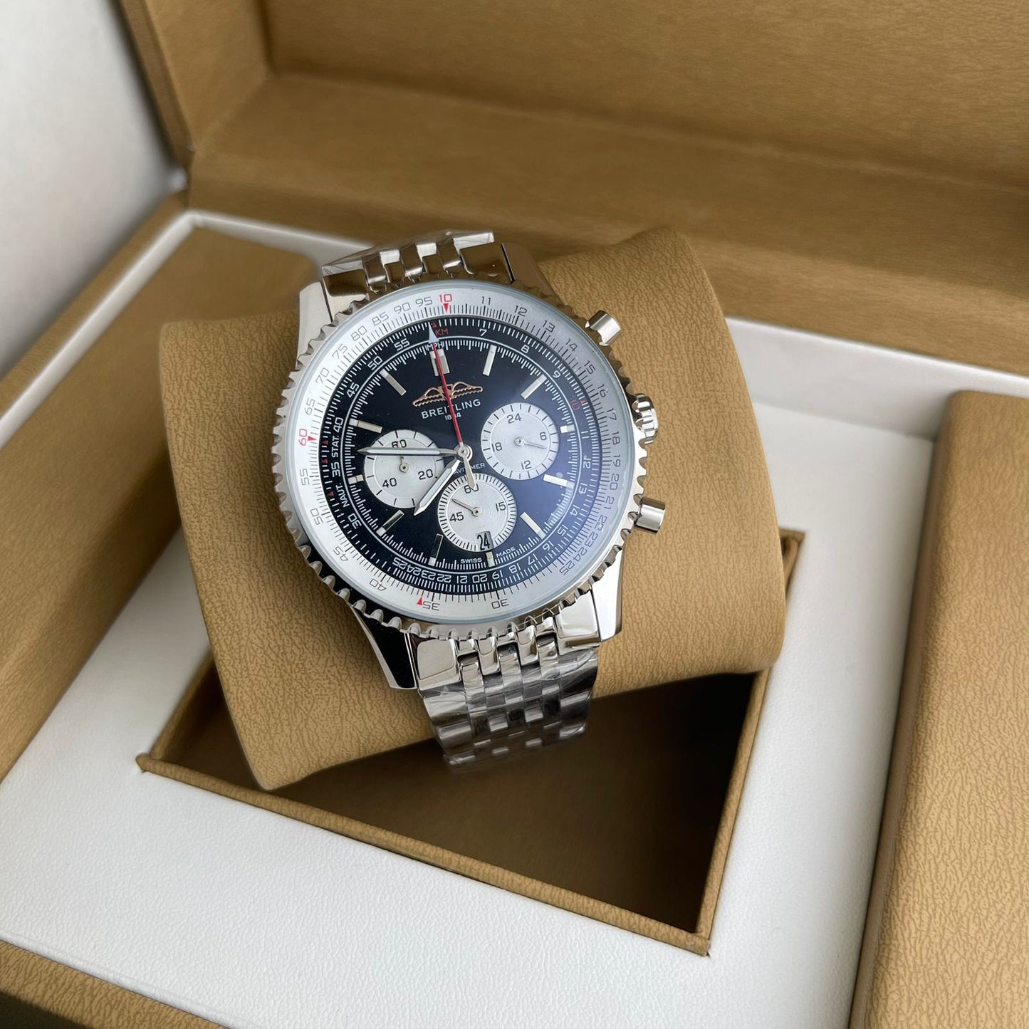 Exclusive Breitling Navitimer all-purpose Watch for your every pursuit