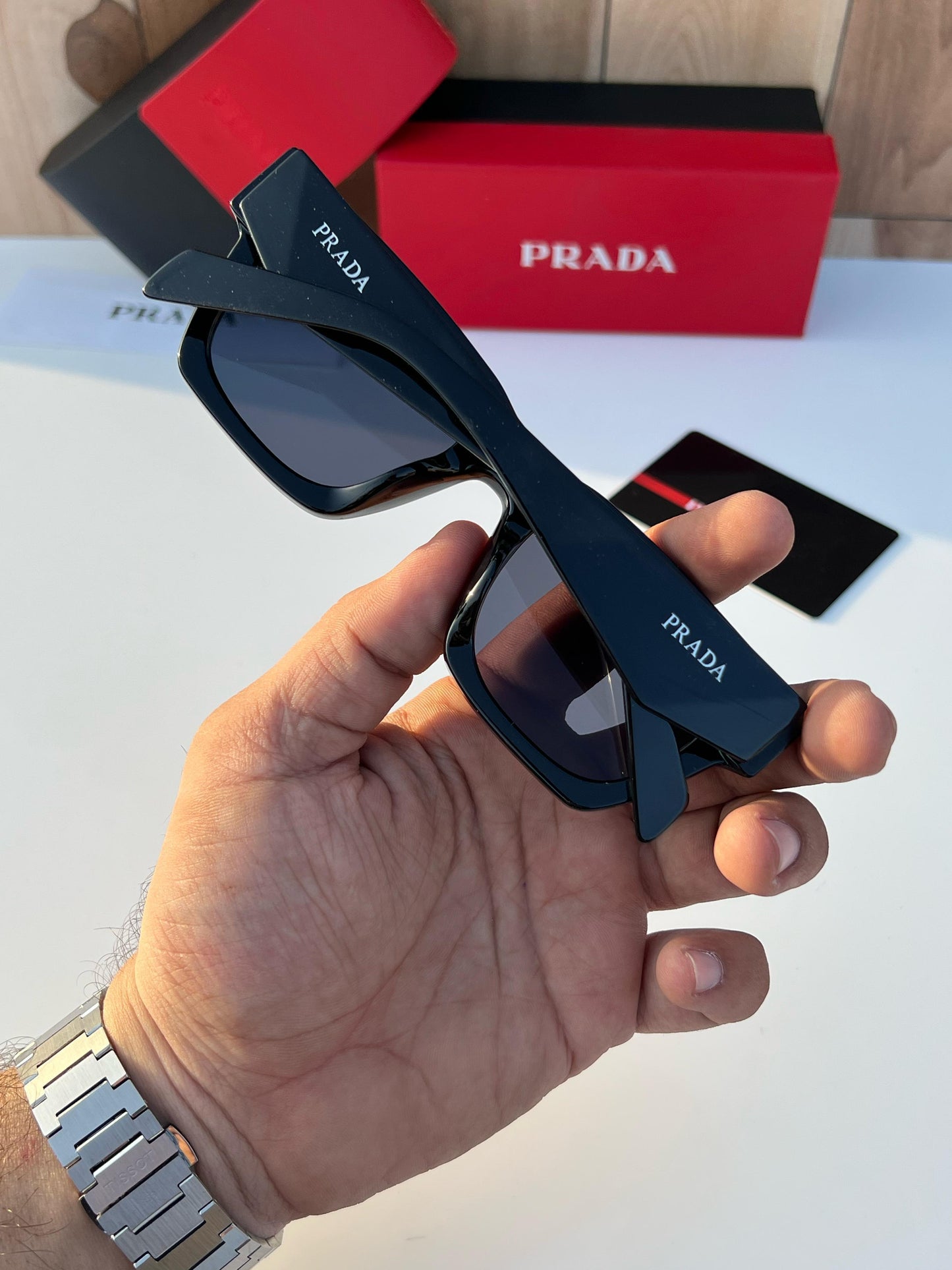 PRADA SUN GLASSESS