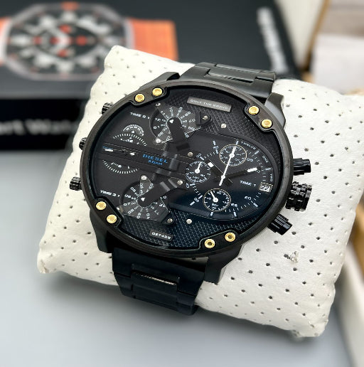 MR Daddy 2.0 Gold black white Chronograph watch for men from Diesel