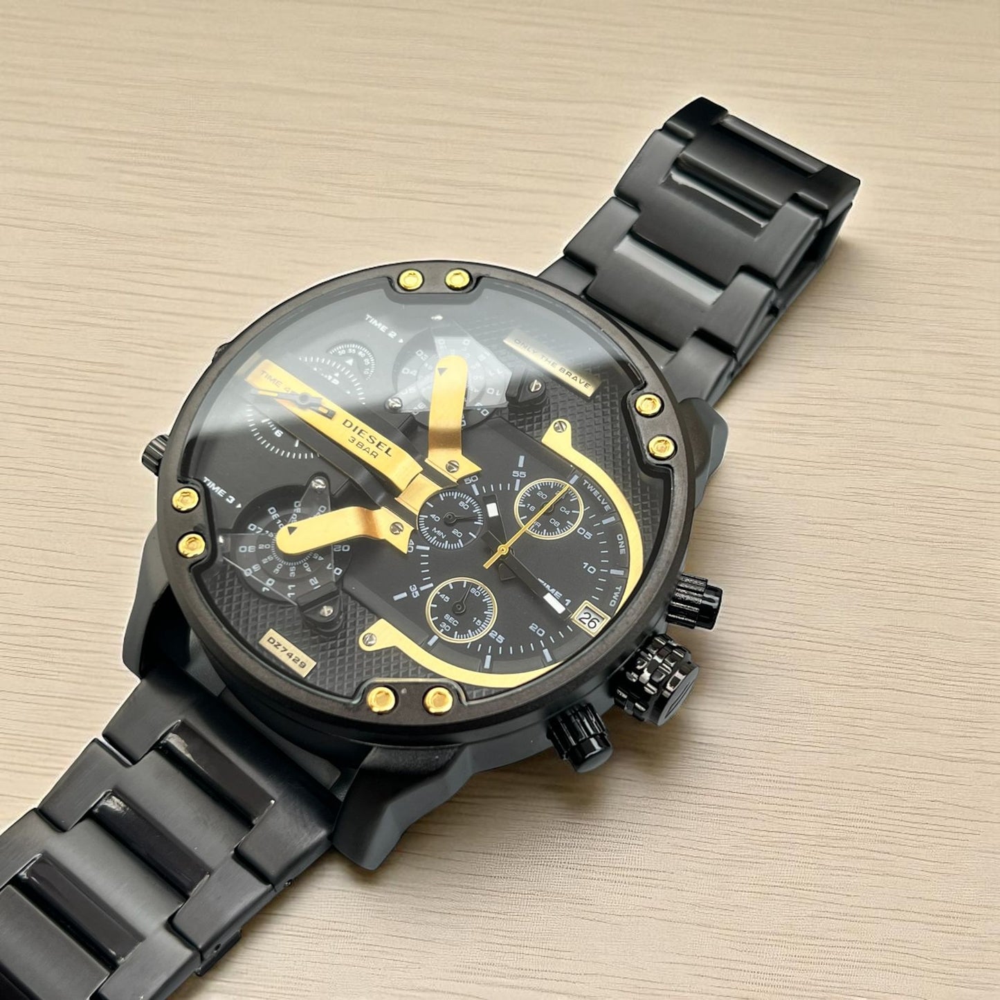 MR Daddy 2.0 Gold black white Chronograph watch for men from Diesel