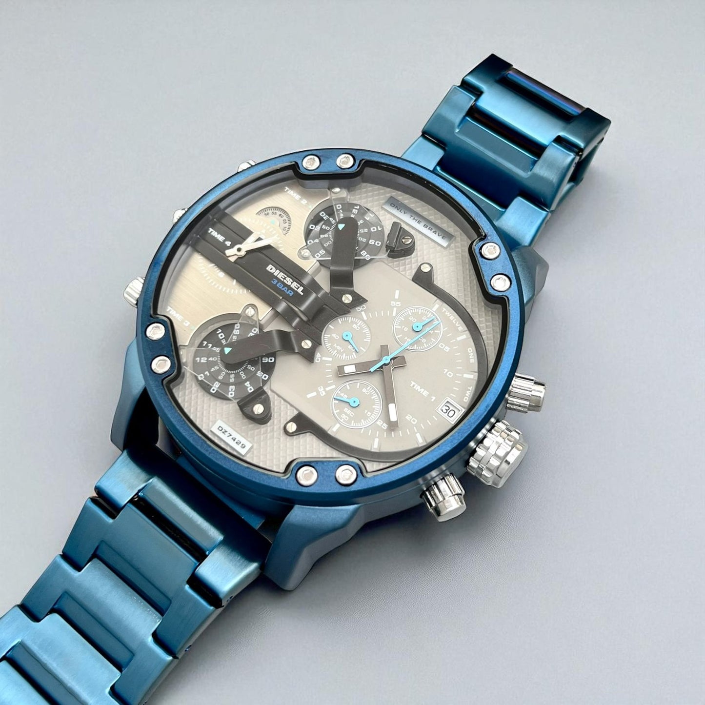 MR Daddy 2.0 Gold black white Chronograph watch for men from Diesel