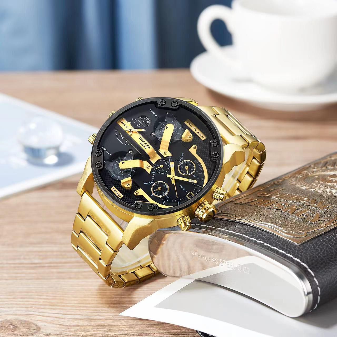 MR Daddy 2.0 Gold black white Chronograph watch for men from Diesel