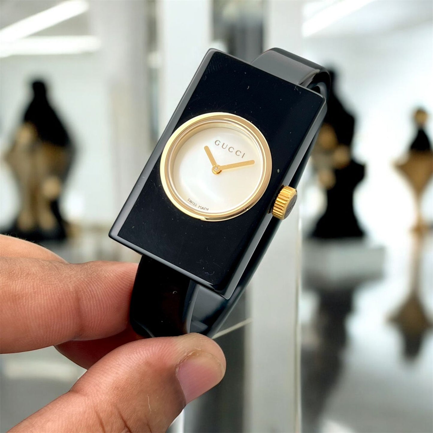 Gucci Black & Gold multi color Women's Swiss Watch – Minimalist Luxury