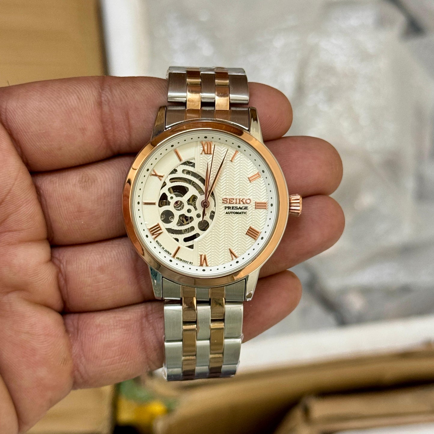 Seiko Prestage Cocktail Time ‘Grasshopper’ (model SSA441J1) is a distinguished timepiece