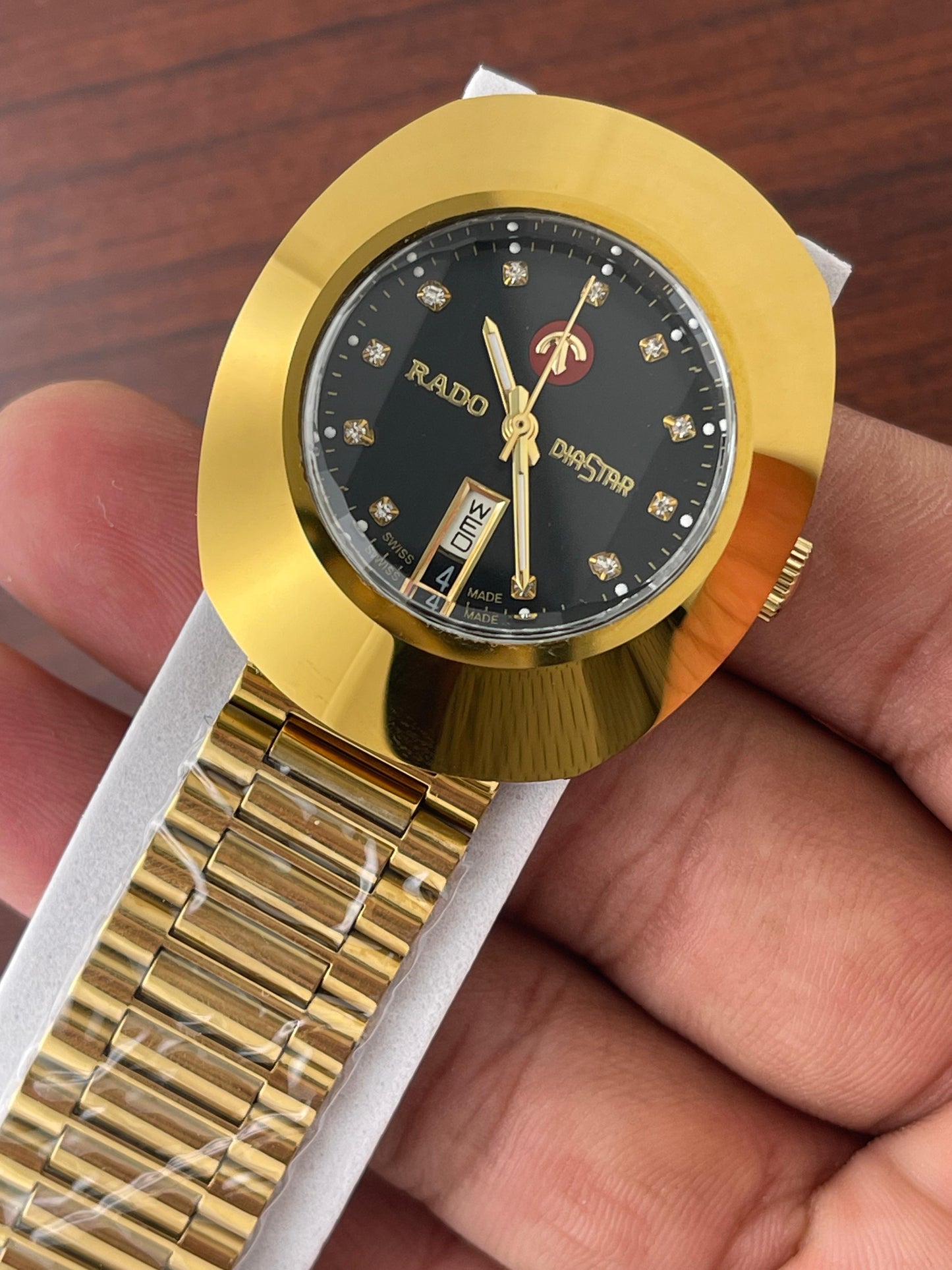 RADO new motion-powered automatic Modern Machine