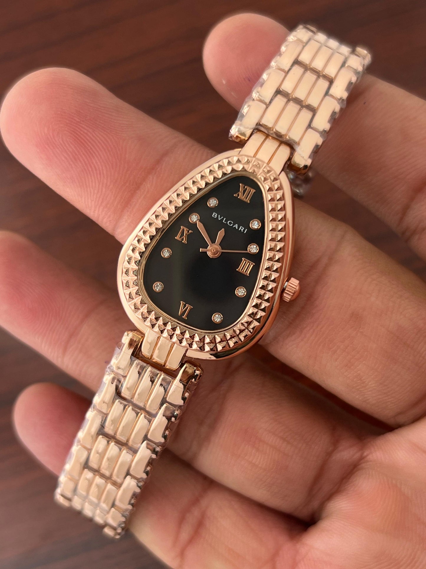 Beautiful  BVLGARI Gianni T-Bar Watch for Women