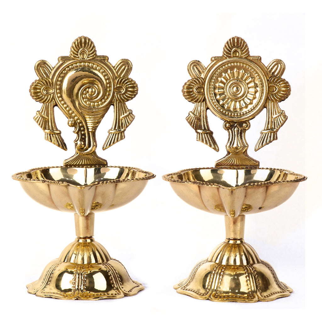 1 Pair of Designer 100% Pure Brass Shankh Chakra Diya