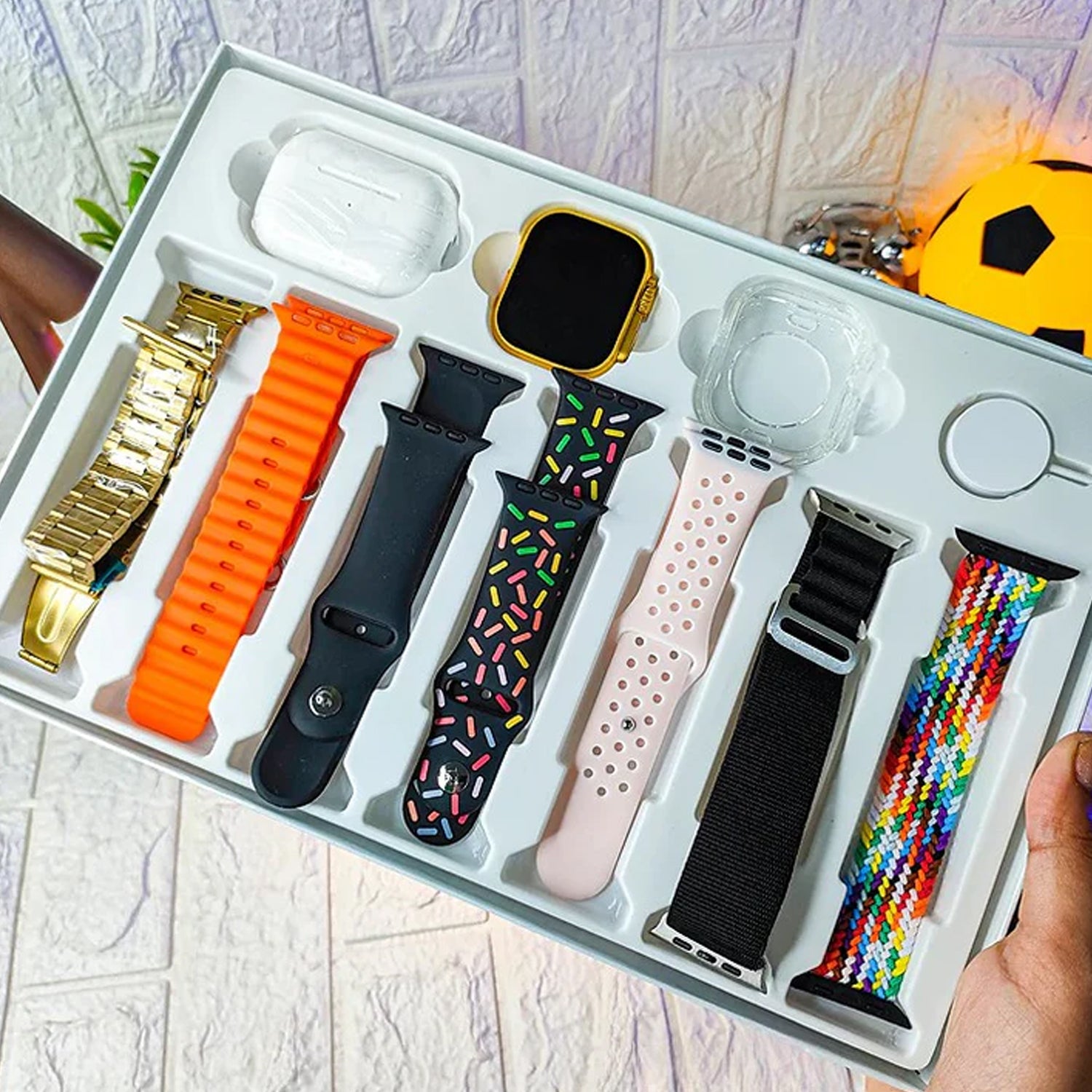 10 In1 Set Ultra Smart Bluetooth Calling Smartwatch + Earphones With Transparent Screen Guard Watch With Seven Classic Straps (Mix Color) - Springkart 