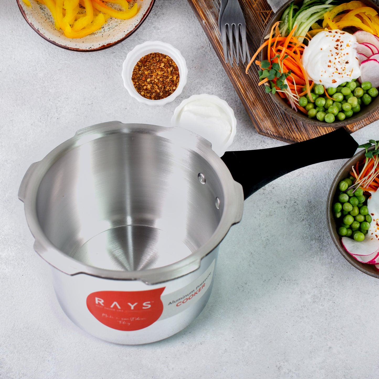 Aluminium Rays Aura Pressure Cookers With Outer Lid (3.5 Litres) - Springkart 