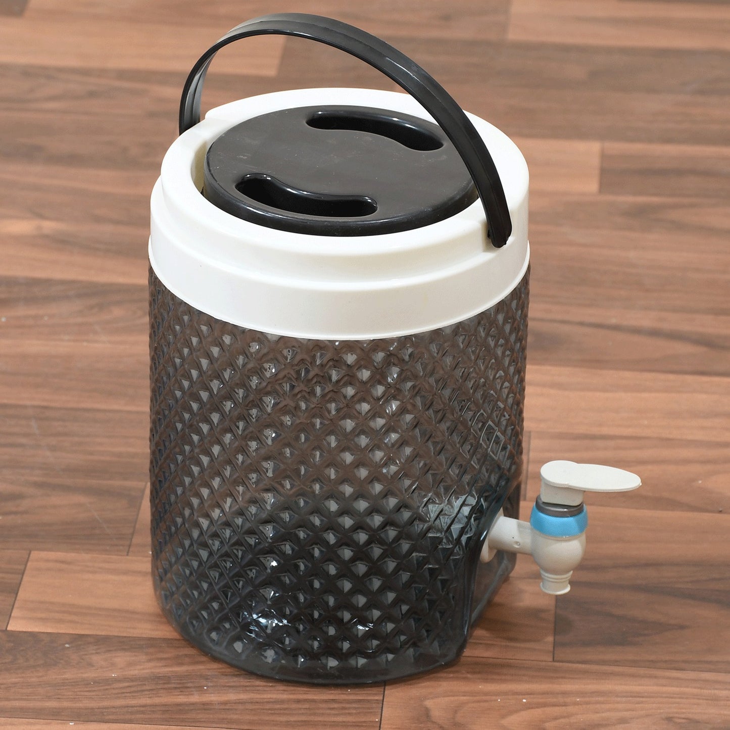 5984 Diamond Cut Design Plastic Water Jug To Carrying Water And Other Beverages (4500ml) - Springkart 