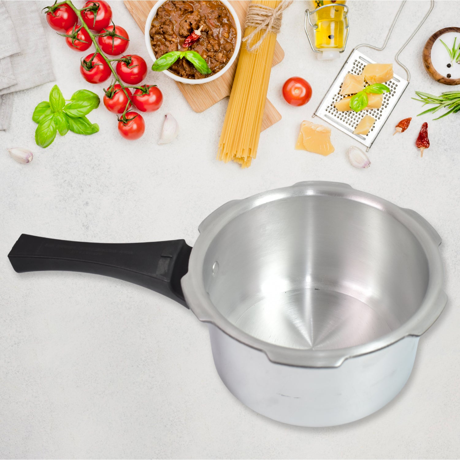 Aluminium Rays Pearl Pressure Cookers With Outer Lid (2.5 Litres) - Springkart 