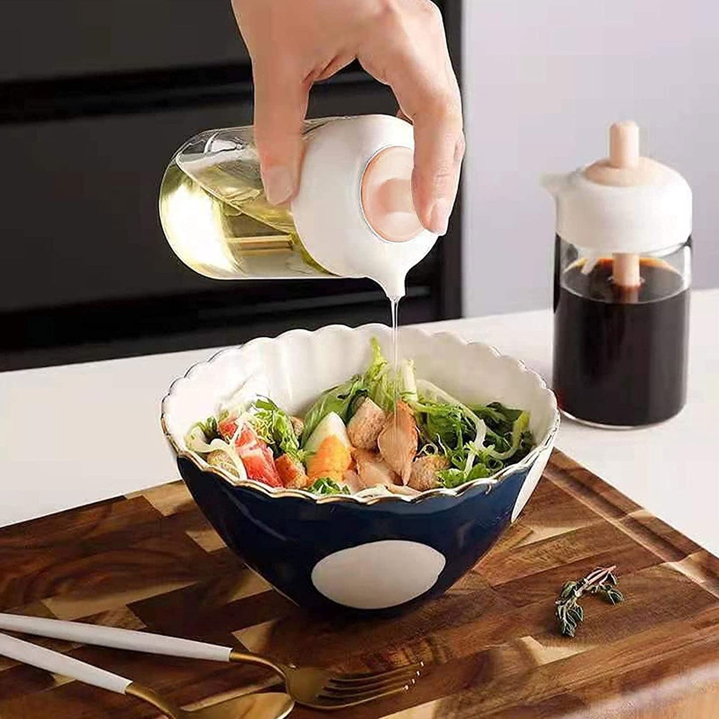 Oil Dispenser With Silicone Oil Brush (1 Pc With Brush 250 Ml Approx) - Springkart 