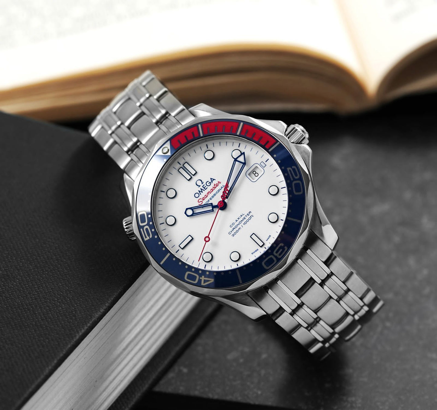 OMEGA's Constellation Master Chronmeter CO-AXIAL Excellent Quality Men's Watch