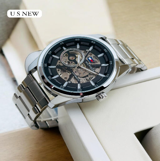 The difference between style and fashion is HILFIGER quality With styling metal strap⌚⌚